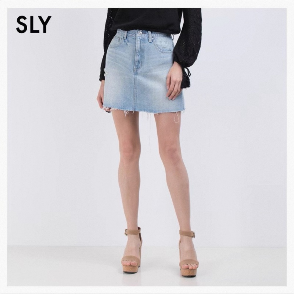 NWOT Moussy by sly vintage modern collection wash denim mini skirt